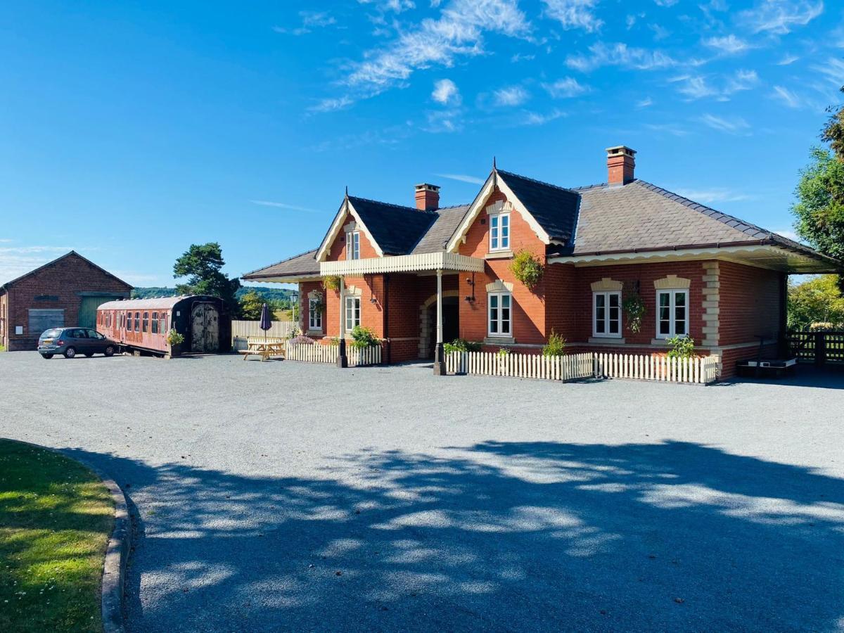 The Booking Office, Stoke Edith Station Херефорд Экстерьер фото
